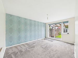 Lounge/Diner- click for photo gallery